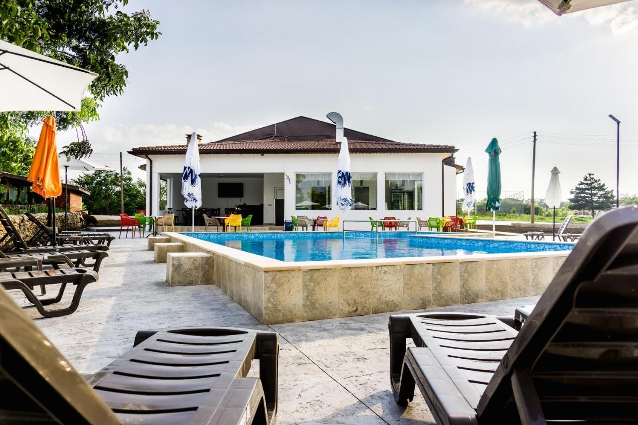 Hotel Комплекс Радост Ezerets Exterior foto